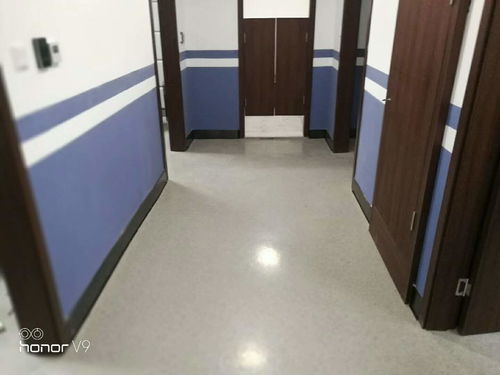 瓊海PVC地板膠打蠟保養(yǎng)施工隊施工歡迎您