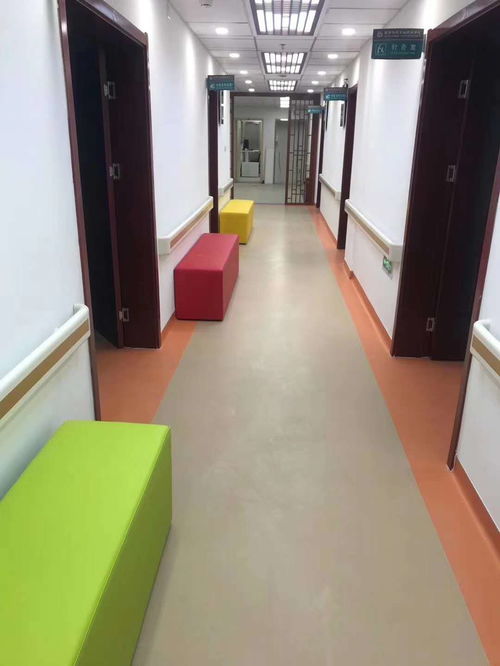 廠家詳解養(yǎng)老醫(yī)療塑膠地板之通體pvc塑膠地板